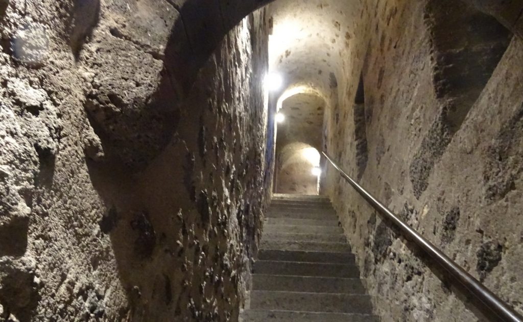 leggenda del tunnel sotterraneo