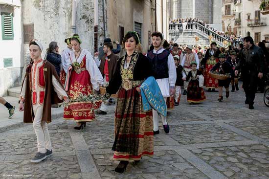 Pasqua Albanese in Sicilia: i riti bizantini