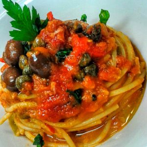 Bucatini con Olive Nere e Capperi