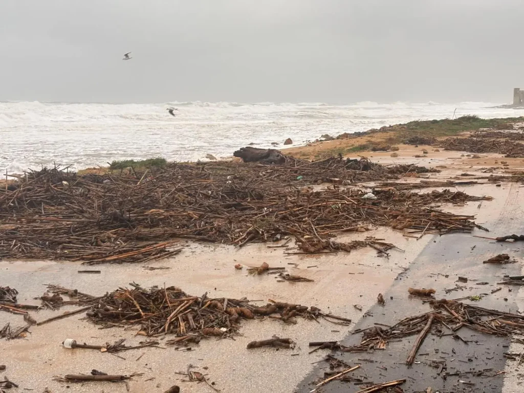 piattaforma ristori ciclone Harry Niscemi