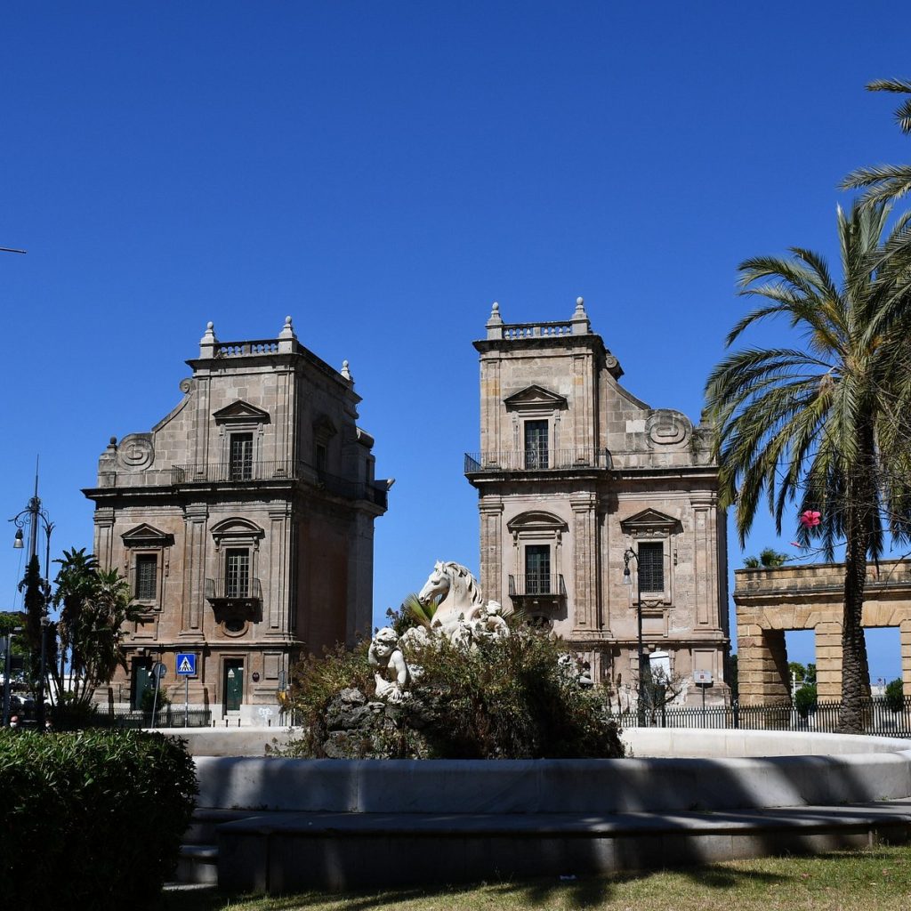 Porta Felice Palermo