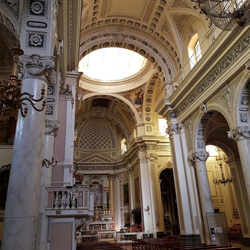 interno Basilica Annunziata Comiso