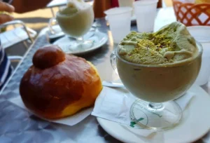 granita siciliana con brioche