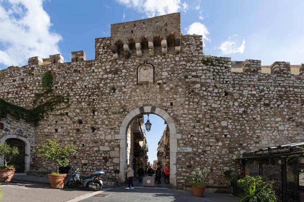 porte storiche di Taormina