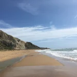Spiaggia di Costone Bianco, il piccolo paradiso selvaggio nascosto sulla costa di Agrigento