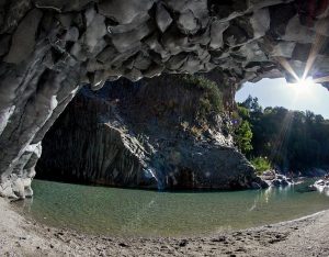 grotte rupestri di Brucoli