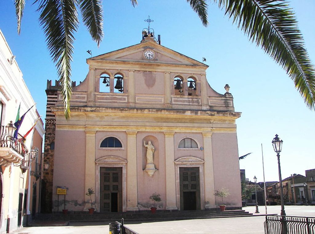 Santa Maria di Licodia catania piazza